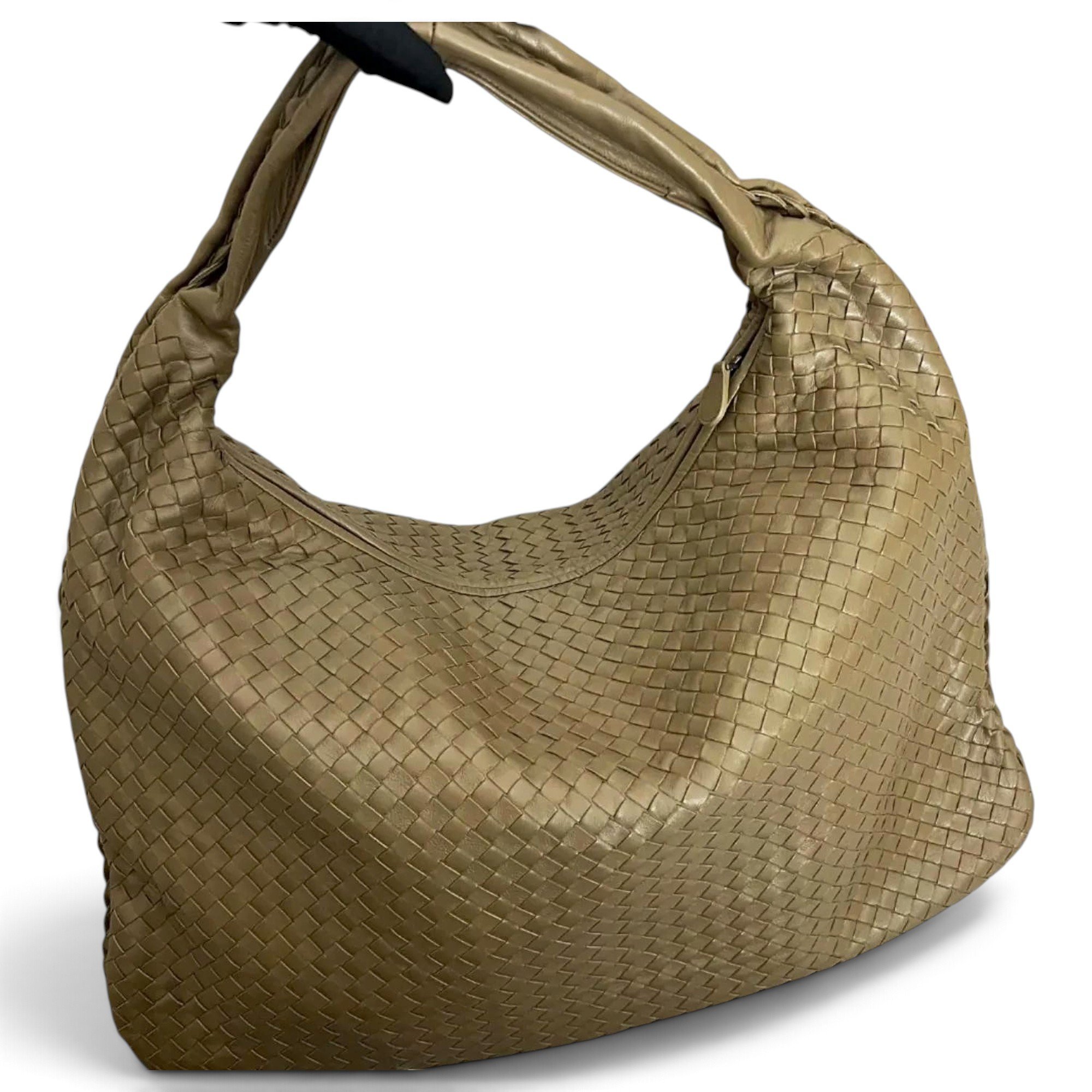 Veneta leather bag