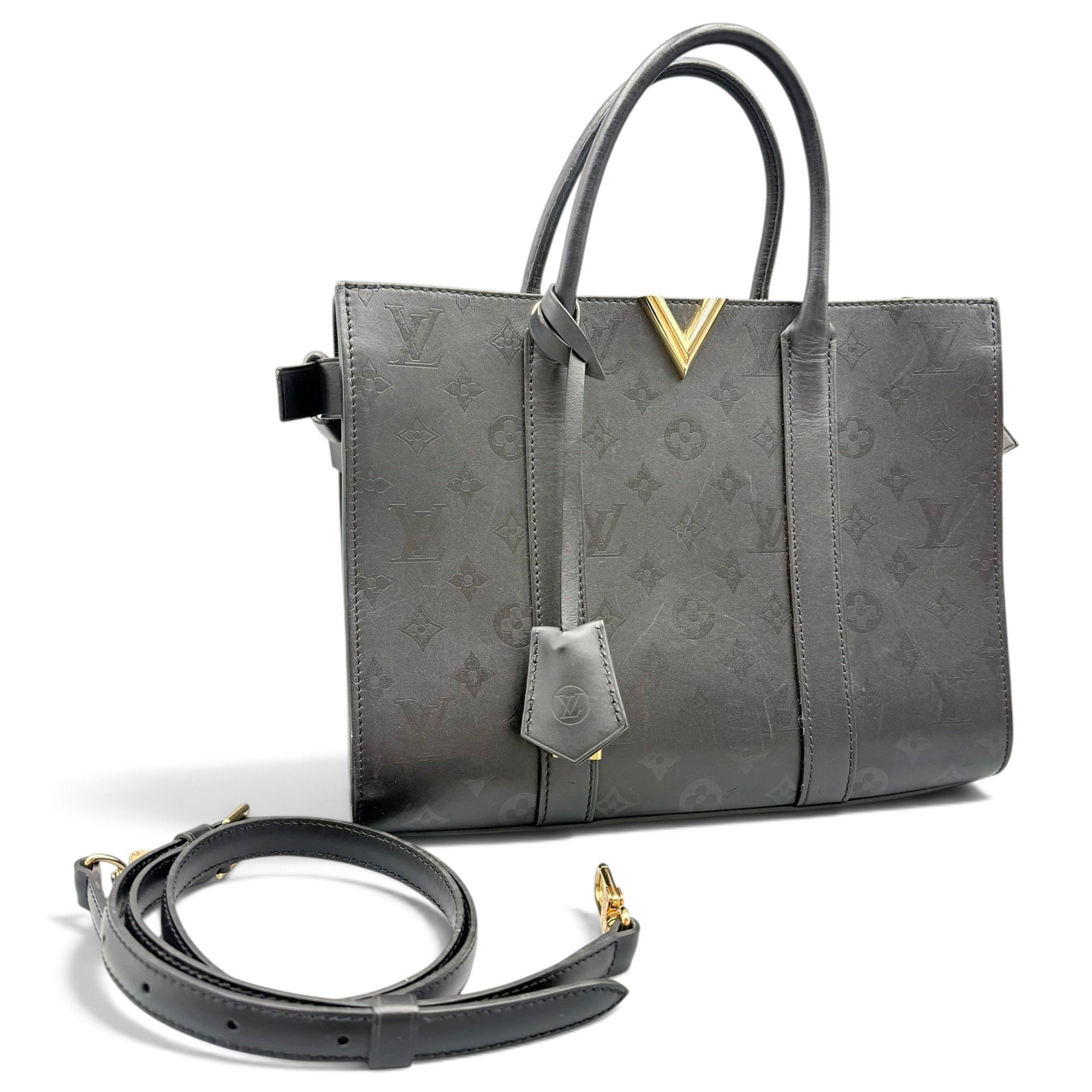 Very Zipped Tote leather tote