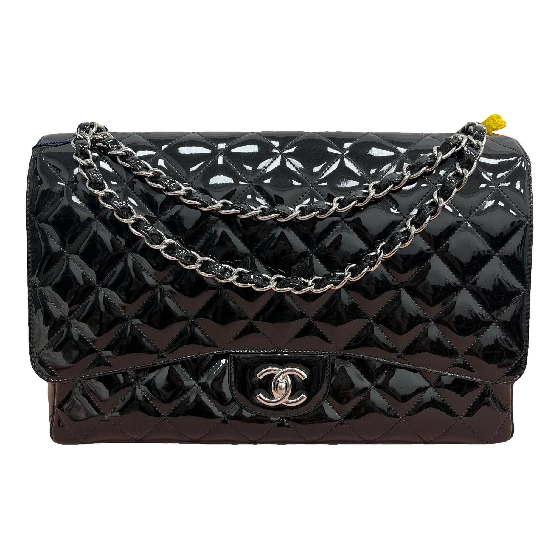 Timeless/Classique patent leather handbag
