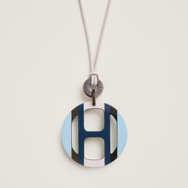 H Equipe pendant