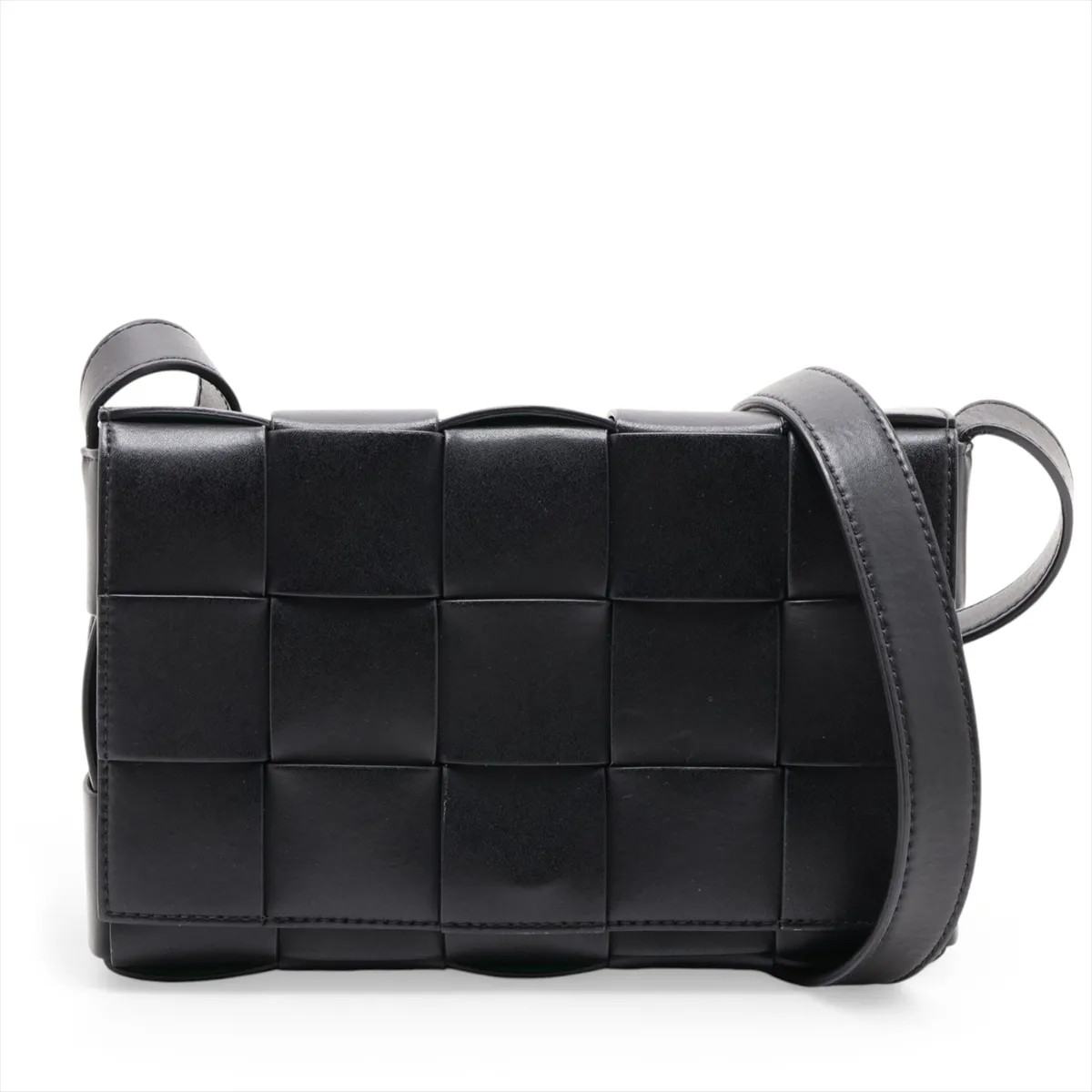 Bottega Veneta Maxi Intrecciato Cassette Leather Shoulder bag Black