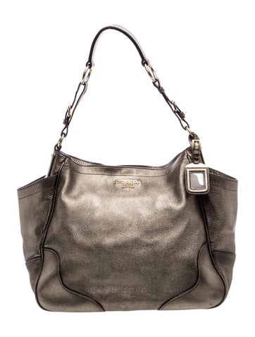 Vitello Daino Leather Shoulder Bag