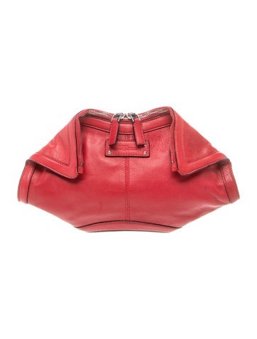Leather De Manta Clutch