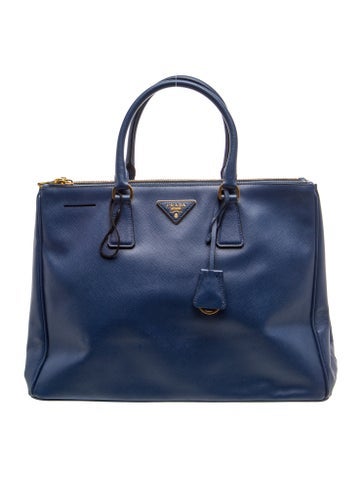 Saffiano Leather Galleria Double Zip Large