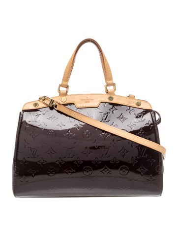 Monogram Vernis Brea MM