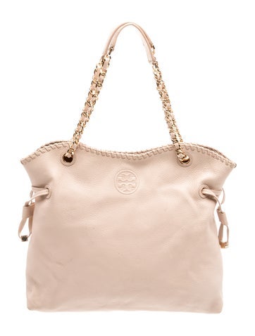 Signature Shoulder Bag