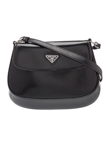 Enameled Metal Triangle Cleo