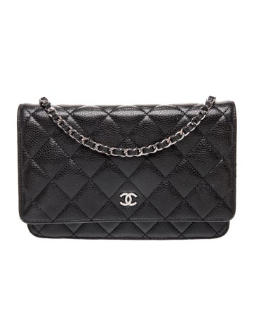 Classic Quilted Wallet On Chain