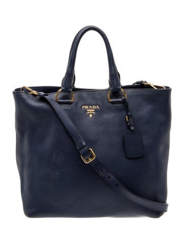 Vitello Daino Leather Bucket Bag