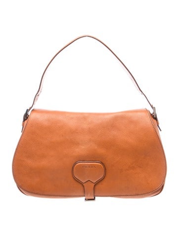 Vitello Daino Leather Shoulder Bag