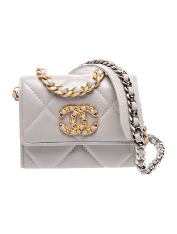 19 Flap Coin Purse w/ Chain