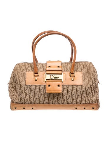 Diorissimo Street Chic