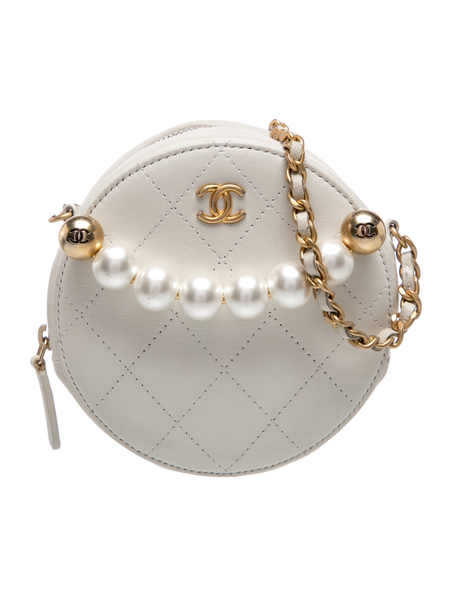 Chic Pearls Round Clutch w/ Chain