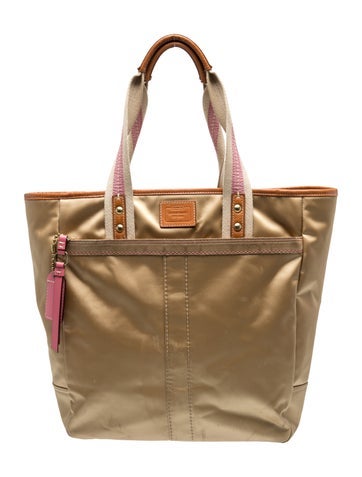 Signature Tote