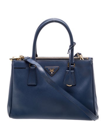 Saffiano Leather Galleria Double Zip Small