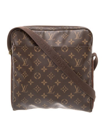 LV Monogram Trotteur