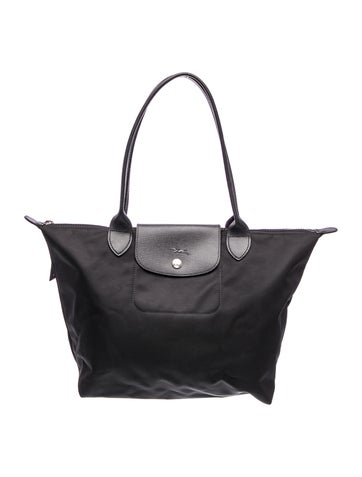 Signature Shoulder Bag