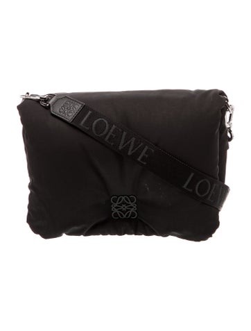 Signature Messenger Bag