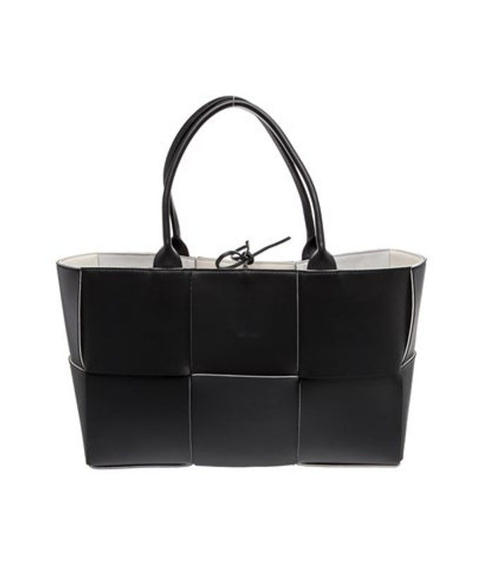 Bottega Veneta Veneta Intrecciato Arco Medium