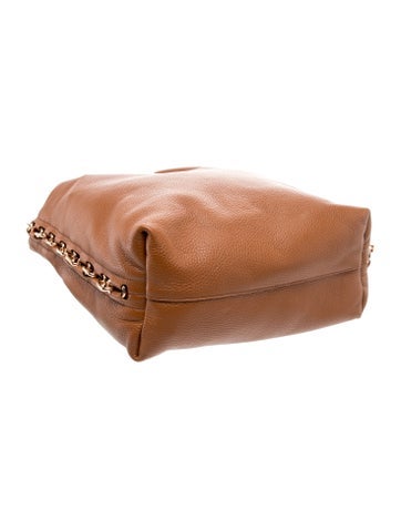 Leather Jet Set Chain Shoulder Tote Large