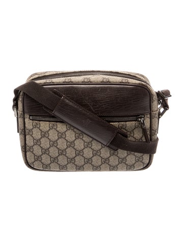 GG Supreme Shoulder Bag