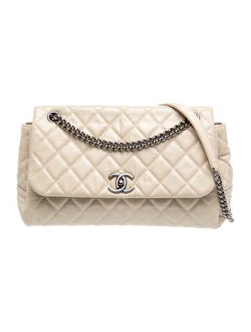 Supple Trapeze Flap Bag