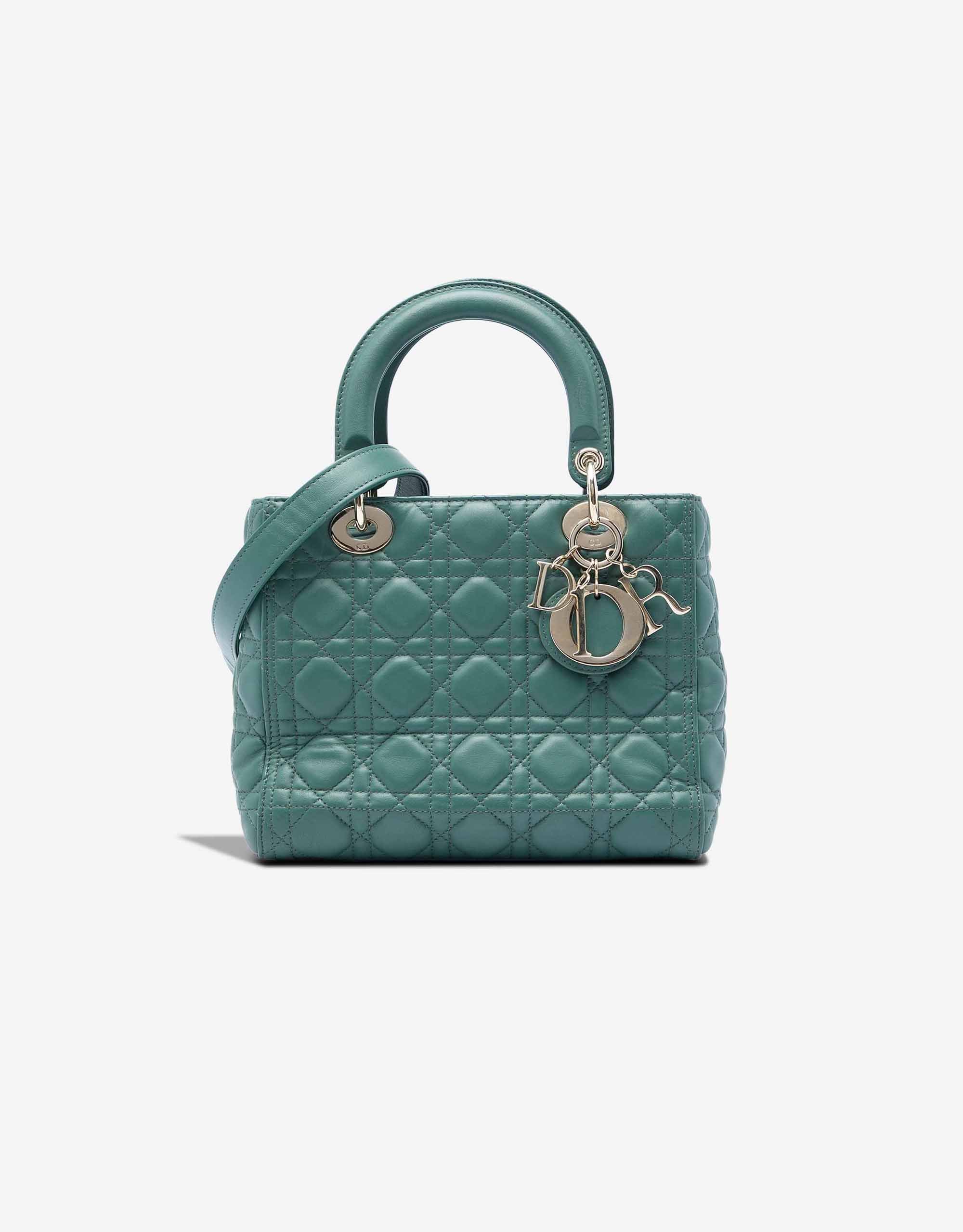 
		Lady Medium Lamb Green    