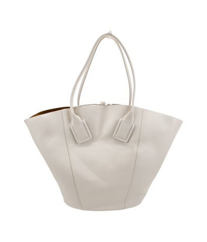 Bottega Veneta Veneta Leather Basket Tote Large