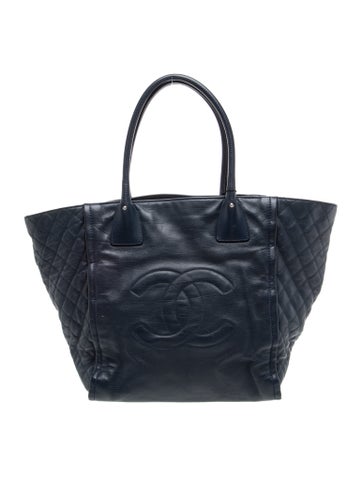 Quilted CC Timeless Shopping Tote