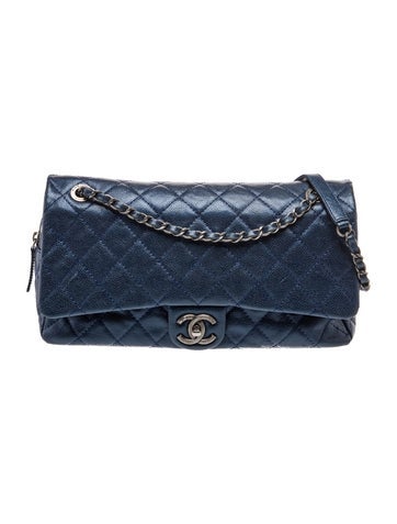 Jumbo Easy Caviar Flap Bag