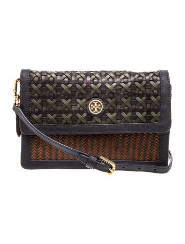 Signature Shoulder Bag