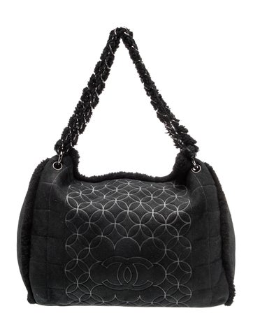 Shearling CC Tote w/ Pouch