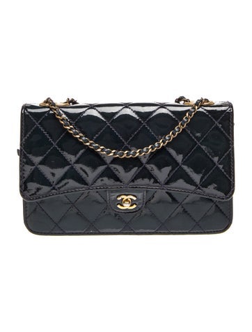 CC Eyelet Wallet On Chain