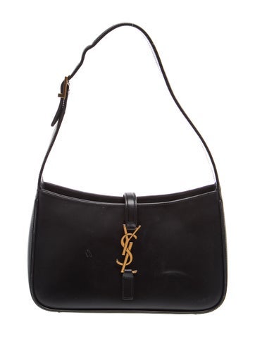 Leather Le 5 à 7