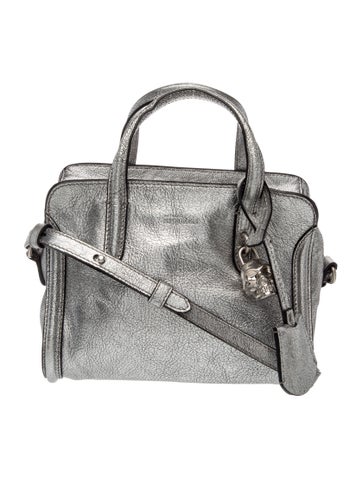 Skull Crossbody Bag
