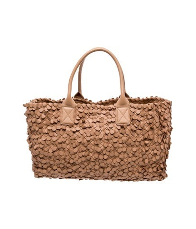 Bottega Veneta Veneta Intrecciato Cabat Medium