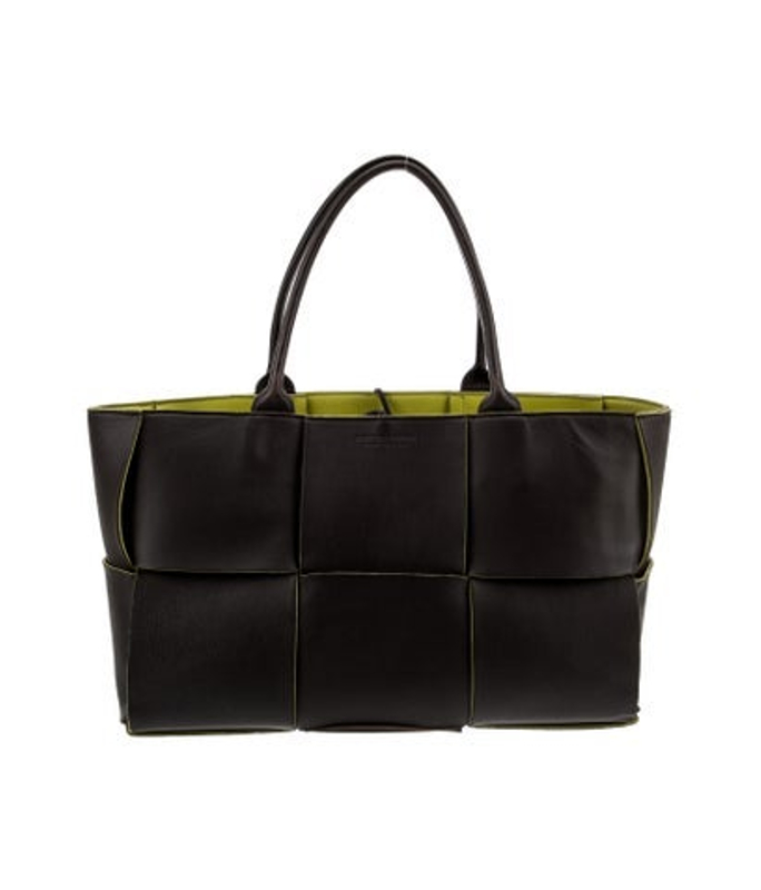 Bottega Veneta Veneta Intrecciato Arco Medium