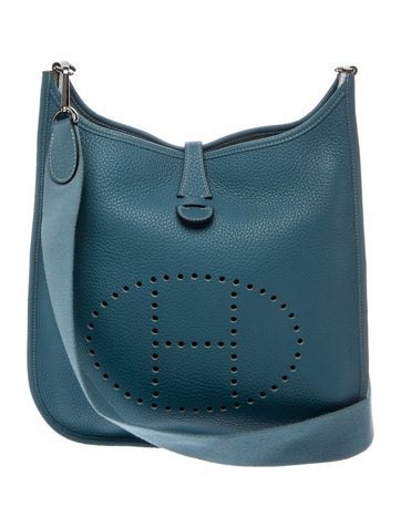 Clemence Evelyne III 29
