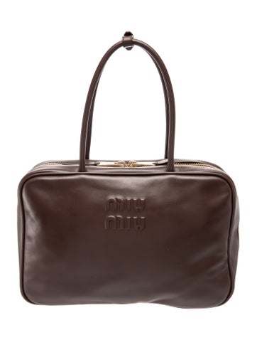 Signature Shoulder Bag