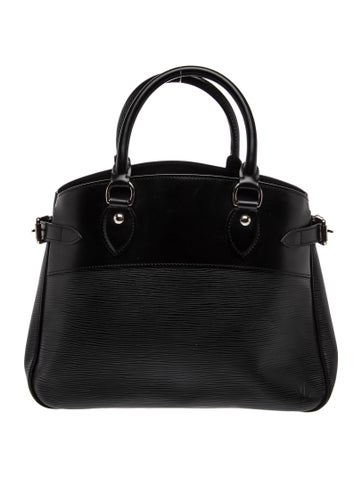 Epi Leather Passy PM
