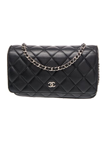 Classic Quilted Wallet On Chain