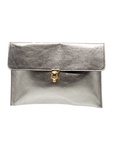 Skull Clutch