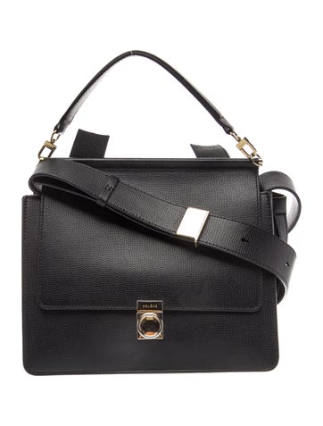 Leather Numéro Sept