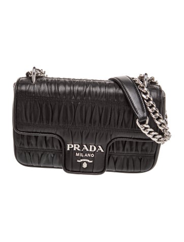 Nappa Gaufre Leather Pattina Medium