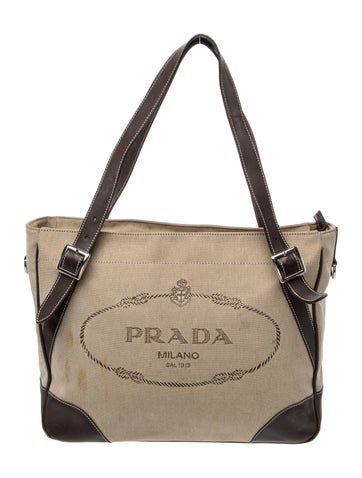 Signature Tote