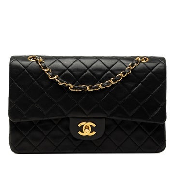 Medium Classic Lambskin Double Flap