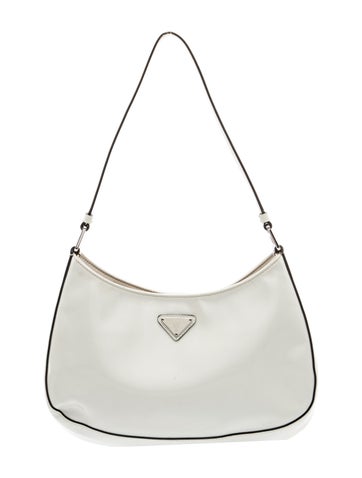 Enameled Metal Triangle Cleo