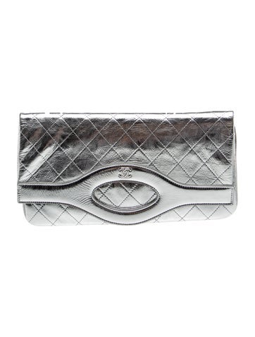 Quilted 31 Clutch