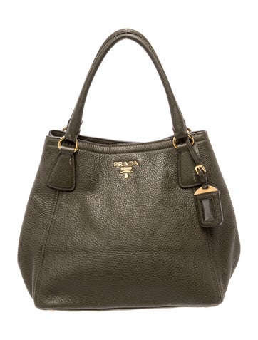 Vitello Daino Leather Bucket Bag