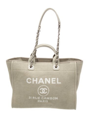 Medium Deauville Shopping Tote w/ Pouch